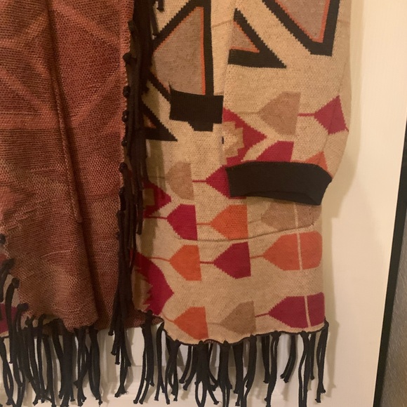 Tasha Polizzi Beige Southwestern Fringe Sweater Cardigan - Picture 4 of 5